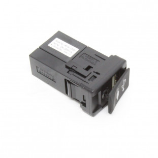 Adaptador USB e Auxiliar Toyota Corolla 2015 a 2019 - Interno - Toyota