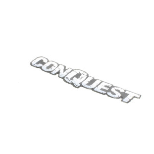 Emblema da Porta Conquest Chevrolet Montana 2005 a 2010 - Original