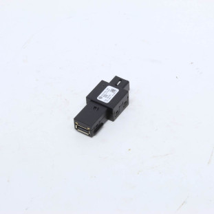 Conector USB Volkswagen Gol 2012 a 2013 - Original
