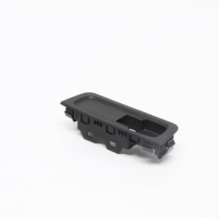 Moldura do Botão Porta Chevrolet Onix 2013 a 2021 - Motorista / Traseiro - Original