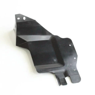 Capa Defletor do Motor Kia Carnival 1999 a 2005 - Direito - Original