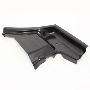 Chapa da Caixa de Roda Kia Carnival 1999 a 2005 - Direito / Traseiro / Externo - Original