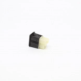 Conector Entrada USB e Auxiliar Chevrolet S10 2017 a 2020 - Dianteiro - Original