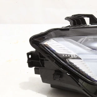 Farol Dianteiro Volvo Xc60 2018 a 2021 - Passageiro / Dianteiro - Original