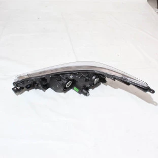 Farol Dianteiro Toyota Yaris 2019 a 2022 - Direito / Dianteiro - Original