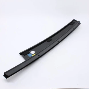 Friso Porta Coluna Volvo Xc60 2011 a 2017 - Esquerdo / Dianteiro - Original