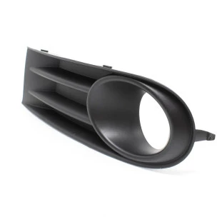 Grade do Farol de Neblina Volkswagen Voyage 2009 a 2013 - Esquerdo / Dianteiro / Externo / Inferior - Original