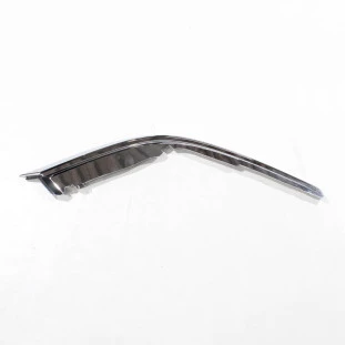 Moldura Aplique do Farol Toyota Hilux 2016 a 2021 - Direito / Dianteiro - Original