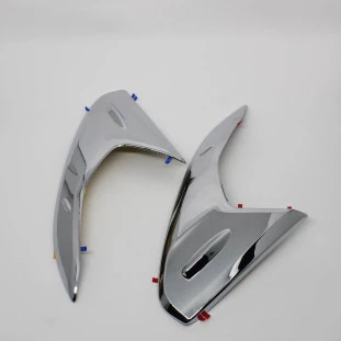 Moldura Aplique do Farol Toyota Hilux 2016 a 2021 - Esquerdo ou Direito / Dianteiro - Toyota