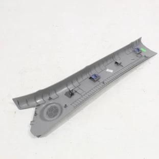 Moldura Para-brisa Chevrolet Montana 2014 a 2021 - Passageiro / Dianteiro - Original