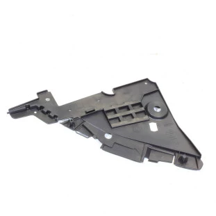 Placa Fechamento Parachoque Renault Sandero 2014 a 2022 - Original