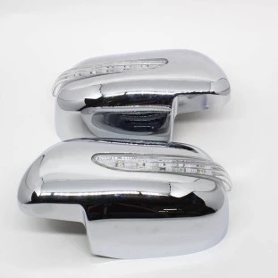 Capa Moldura Espelho Retrovisor Pisca com Led Toyota Corolla 2008 a 2009 - Esquerdo e Direito / Externo - Universal