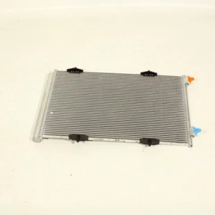 Condensador Refrigeração Peugeot 2008 2015 a 2018 - Dianteiro - Original