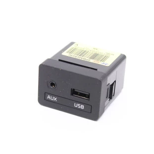 Conector Auxiliar Usb Console Kia Sorento 2012 a 2015 - Dianteiro - Original
