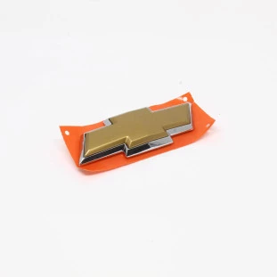 Emblema Chevrolet da Tampa Chevrolet Corsa 1997 a 2002 - Traseiro - Original