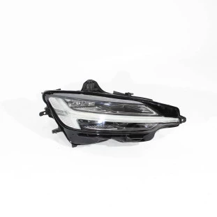 Farol Dianteiro Volvo V60 2019 a 2020 - Direito / Dianteiro / Externo - Original