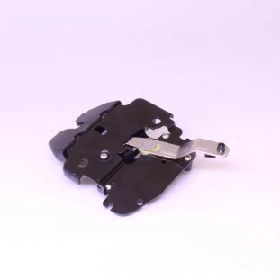 Fechadura Tampa Porta Malas Nissan Versa 2012 a 2017 - Traseiro / Interno - Original