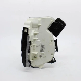 Fechadura da Porta Volkswagen Golf 2014 a 2019 - Direito / Traseiro - Original