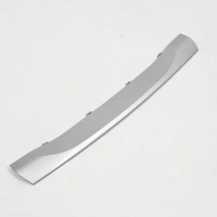 Friso Moldura Grade do Radiador Toyota Hilux 2016 a 2021 - Inferior - Original