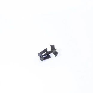 Grampo Fixação Para-choque Peugeot 605 1993 a 1995 - Dianteiro - Original