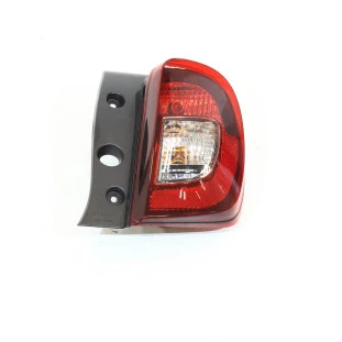 Lanterna Nissan March 2012 a 2020 - Direito / Traseiro - Original