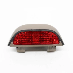 Luz de Freio Brake Light Kia Carnival 1999 a 2005 - Traseiro / Interno / Superior - Original