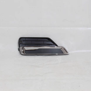 Moldura Farol Milha Para-choque Volvo Xc90 2016 a 2019 - Esquerdo / Dianteiro - Original