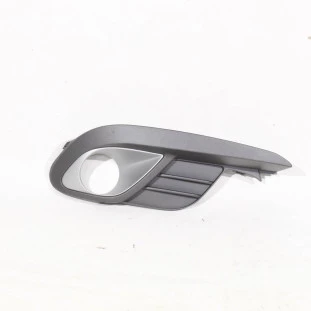 Moldura Farol Neblina Fiat Siena 2011 a 2018 - Direito / Dianteiro - Original