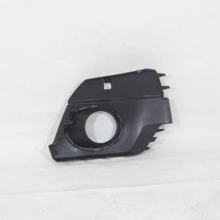 Moldura Farol de Milha Volkswagen Nova Saveiro 2014 - Esquerdo / Dianteiro - Original