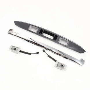 Moldura Friso Lanterna da Placa Tampa Kia Sorento 2006 a 2008 - Traseiro - Original