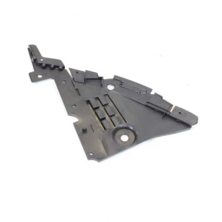 Placa Fechamento Parachoque Renault Sandero 2014 a 2022 - Original